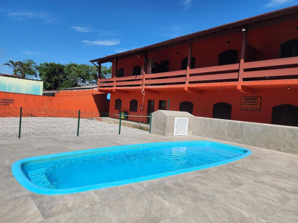 0001.06 - Maranduba - Apto - 2 Dormitorio - 8 Pessoas - 2 Quadras Do Mar - Piscina - Wi-Fi Ubatuba Exterior foto